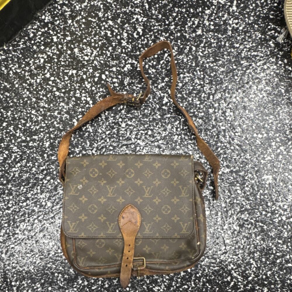 Louis Vuitton Vintage Brown Leather Messenger & Cross Body Bag - Picture 1 of 6